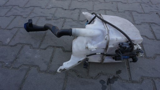 VOLVO V60 CC - washer fluid tank XENON