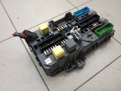OPEL ASTRA H Module fusibles BSI 13180773DJ