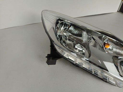 light right REFLEKTOR NISSAN NOTE E12 13