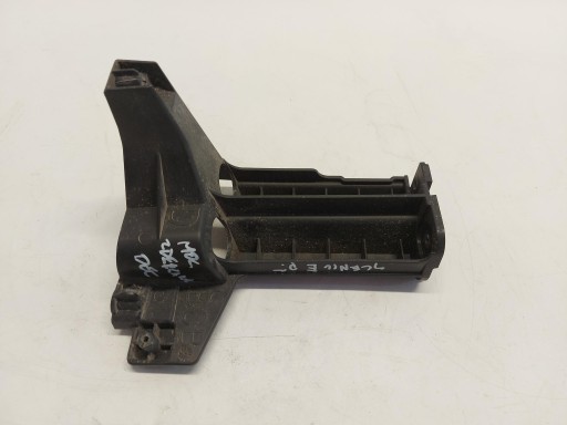 RENAULT Scenic E-Tech V 5 console holder of a bumper rear part right 850449655R
