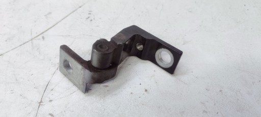 Петля двери левая AUDI A4 B9 8W0833403A