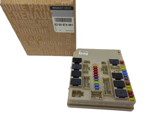 Блок запобіжників clio 3 modus 8200674661