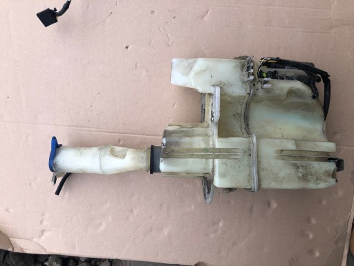 8693773 - Бачок омивача Volvo V70 XC70 9178881