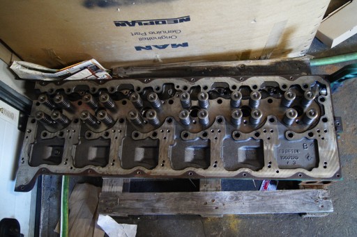 Головка двигуна Volvo FH13 22008070