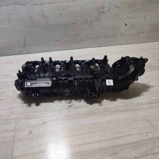 intake manifold Jaguar F-Pace G4D39424AC