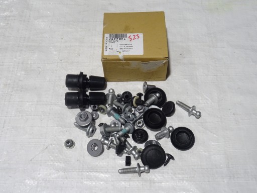 НАБІР ЕЛЕМЕНТІВ ДЛЯ КРЕПЛЕННЯ ЗАДНІХ ВОРІТ AUDI Q7 II 2 4M0 V04017001L