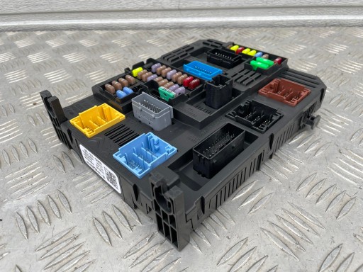 CITROEN DS7 BSI МОДУЛЬ КОРОБКА ЗАПОБІЖНИКІВ 9846483480