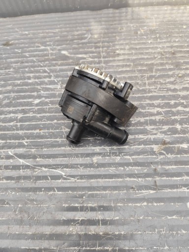 VW T-ROC 2GA LIFT water pump 04L965567C
