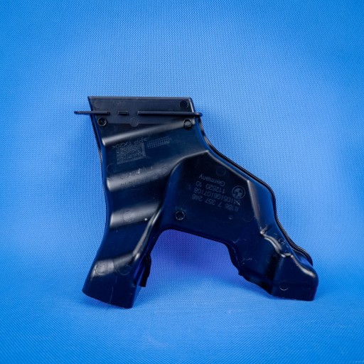 drain odplywu of water upper left BMW 5 G30 61667357246 7357246 59km