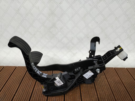 JUMPY EXPERT III 16-25 accelerator pedal brakes AUTOMAT 9839353480 9843909980