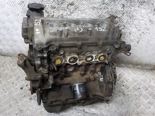 TOYOTA YARIS et Moteur 1.0 16 V 68 KM 1SZ