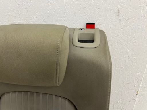OPARCIE SITZ KANAPY - links heck / AUDI A4 B8 - Sedan /