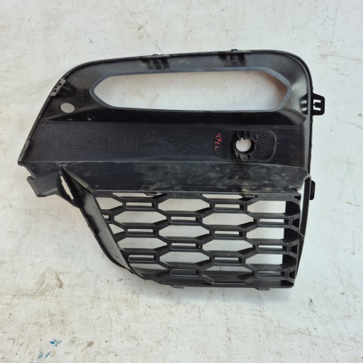 BMW X3 G01 X4 G02 m-packet grid of a bumper right front 8091910
