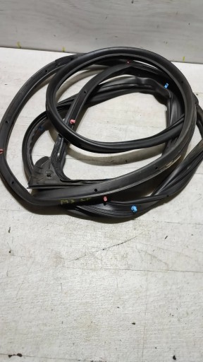 Mazda 3 III BM 17r front side left gasket door