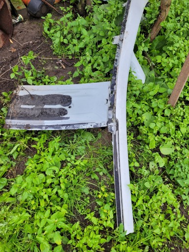 Стойка крыши Jaguar E Pace