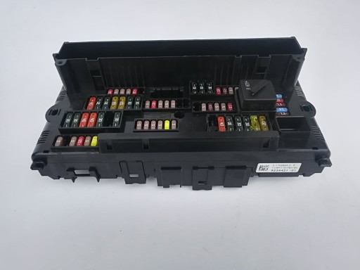 Блок предохранителей bmw f10 9234421