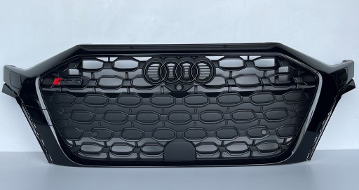 807 725 - AUDI RS3 8Y0 решітка 8Y0807725