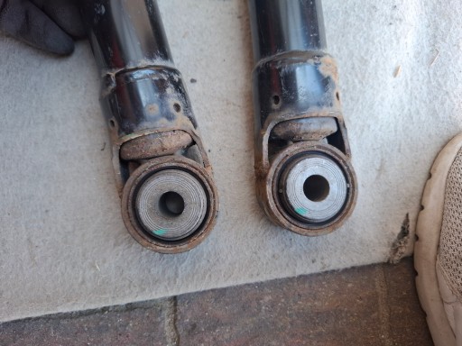 Honda CR-V 2022 rear shock absorbers rear part 2.0 HYBRYDA