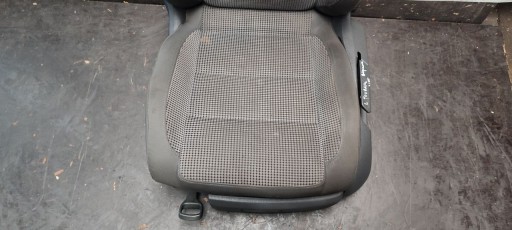 Sitz vorne links Fahrer VW Touran 2,0 TDI DSG