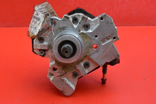 injection pump 22100-33040 0445010105 TOYOTA AURIS and 1.4 D-4D 90 KM 06-09