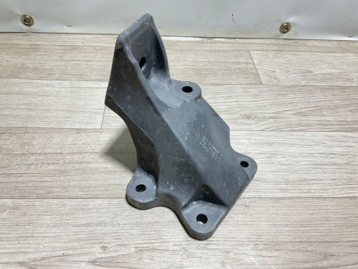 LR081529 - Опора двигуна ліва SPORT L494 HPLA-6061-AB