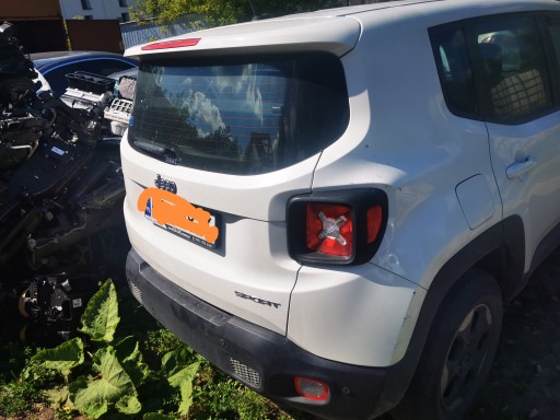 JEEP RENEGADE ЗАДНЯ ЧЕТВЕРТЬ БАМПЕРА 296 (X)