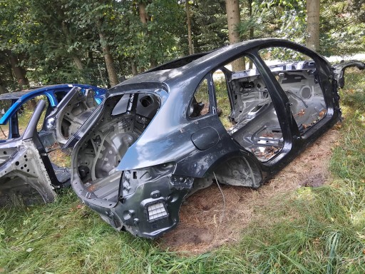 IDEALNA quarter BOK threshold PORSCHE MACAN CALA bodywork right side 1