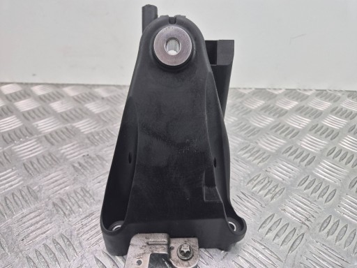 Mercedes S400 W222 holder holder of the engine A2762232004 276