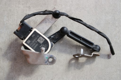 BMW G30 G31 G11 G12 G14 G15 Sensor POZIOMOWANIA Leuchten links heck 2959574