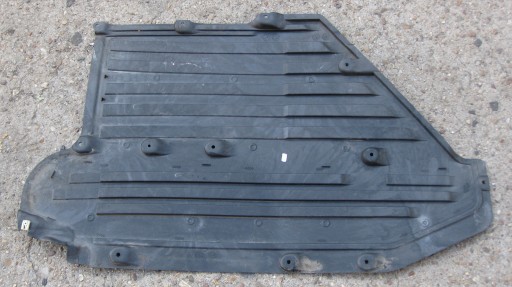 BMW 5 G30 3.0D 19R cover chassis cover 7340172