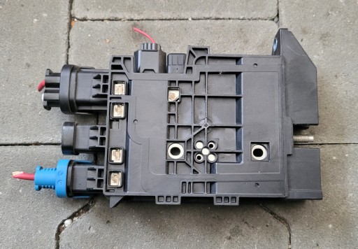 TRAFIC III VIVARO B 14^ МОДУЛЬ BCM 8200798585R