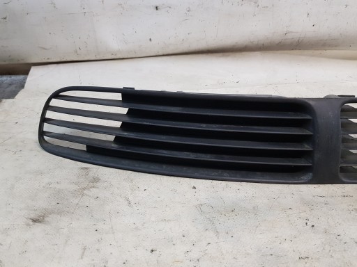 grid of a bumper right front VW PASSAT B5 PRZEDLIFT