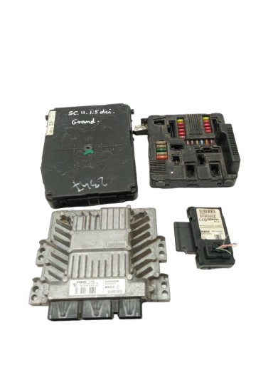 8200125077 8200306032A - Стартовый комплект компьютерный считыватель карт UPC модуль UCH 1,5 DCI 106 км Scenic II