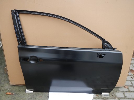 67001-07050 6700107050 - Toyota avalon 2018 2019 2021 входная дверь справа