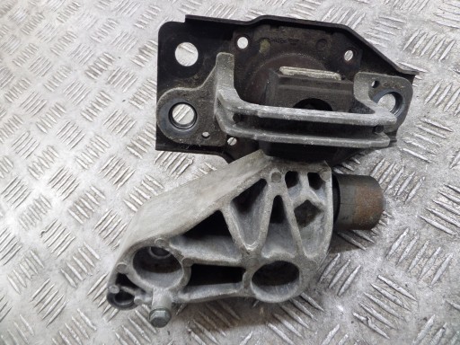 engine mount Nissan OE F6036100