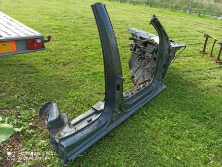 Лонжерон правий поріг стійка чверть AUDI A4 B8