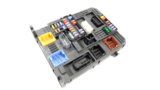 Блок предохранителей jumpy iii bsi 9818790880