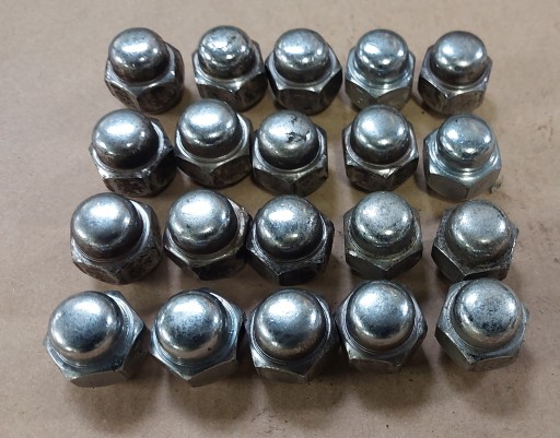 КОЛІСНІ ГАЙКИ RENAULT KOLEOS ТА 20 ШТ