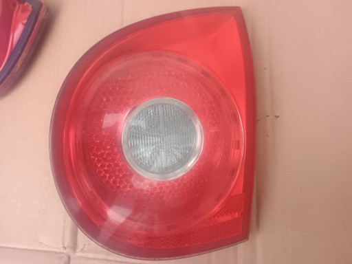 light rear part right to the bonnet VW GOLF V