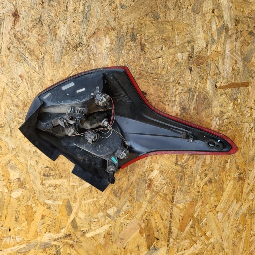FORD FOCUS MK3 10-15R light right rear part HB