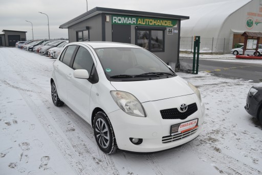 Toyota Yaris II Hatchback 5d 1.3 i VVT-i 86KM 2009