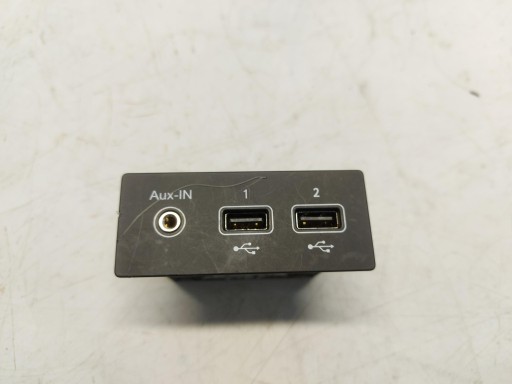 Renault Arkana, RS-Line input adapter PORT USB 280231553R