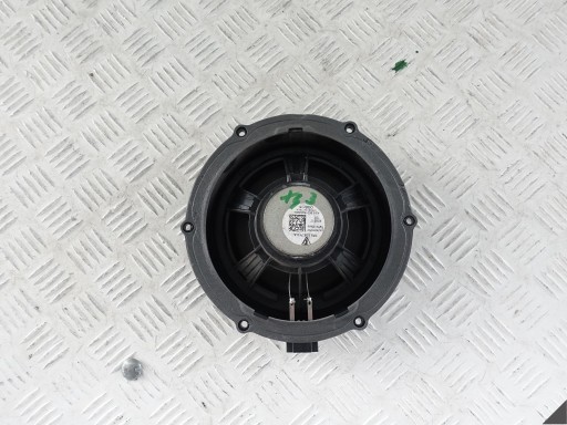 PORSCHE CAYENNE II 7P5 speaker door rear part