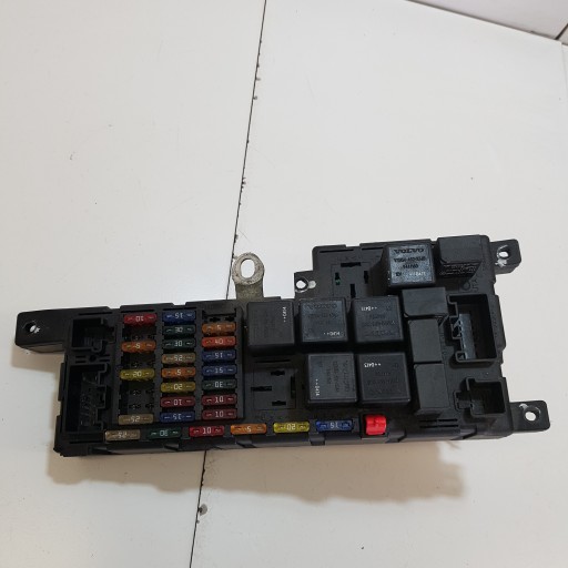 Kasten der Sicherungen VOLVO XC90 8678449
