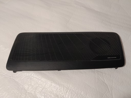 AUDI A4 B9 sedan grid of the speaker POLKI rear part bang & OLUFSEN 8W5035406C