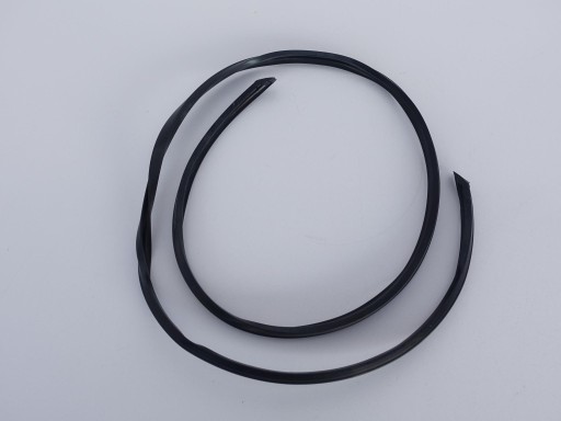 LR038604 - Range ROVER VOGUE L405 13 - задняя прокладка спойлера