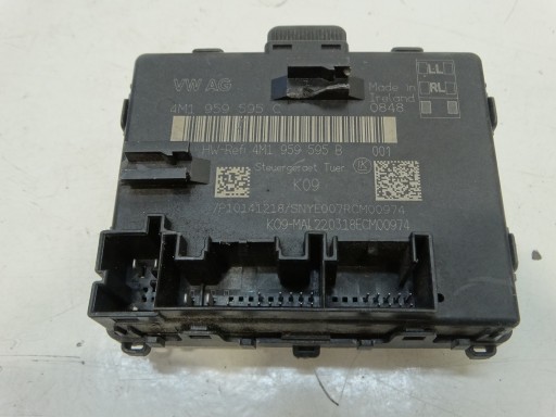 module door right left rear part AUDI PORSCHE 4M1959595B