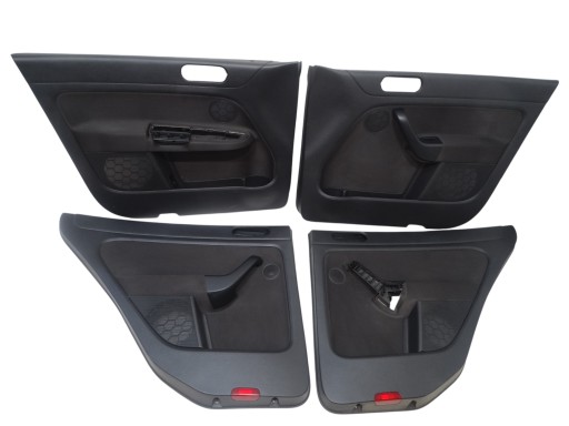 KOMPLET TAPICEREK BOCZKOW door VOLKSWAGEN GOLF VI plus 5M0868073A