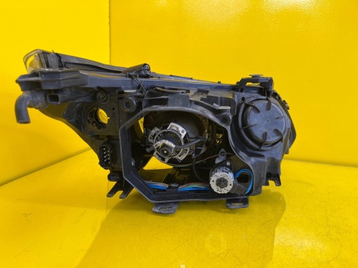 feu gauche BMW 5 E60 E61 03-07 BI-Xenon 7160151