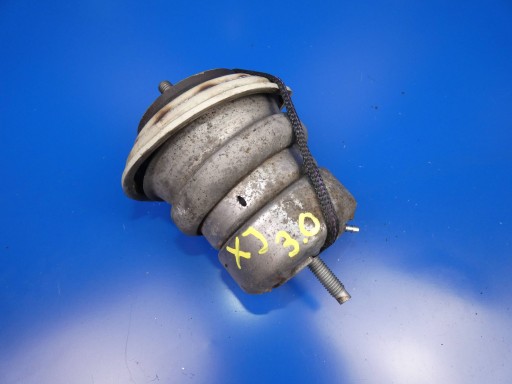 JAGUAR XJ X351 XF X250 3.0 D 306DT airbag holder of the engine